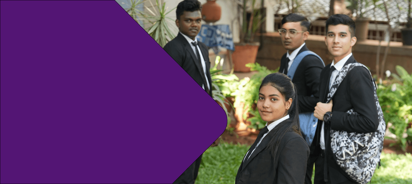 Students in Airport Operations program